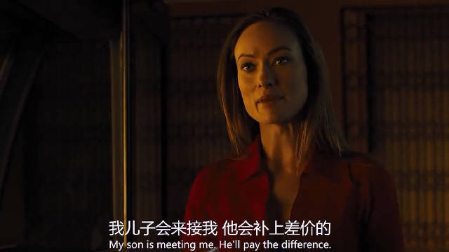 #影视剪辑# 坐公交要花费生命两个小时...